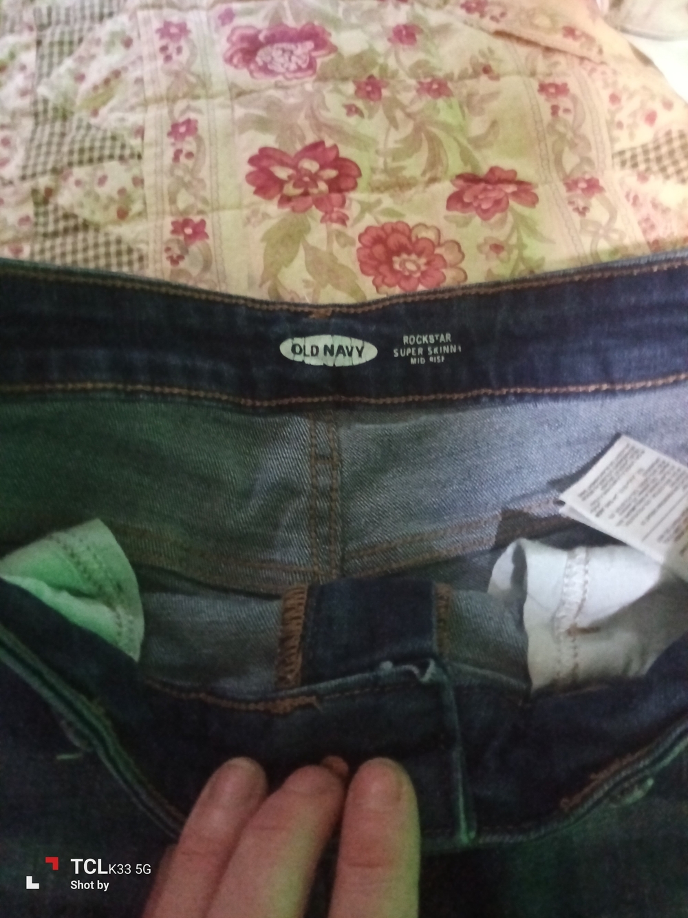 Old Navy Rockstar Super Skinny Mid-Rise Jeans - Dark Indigo